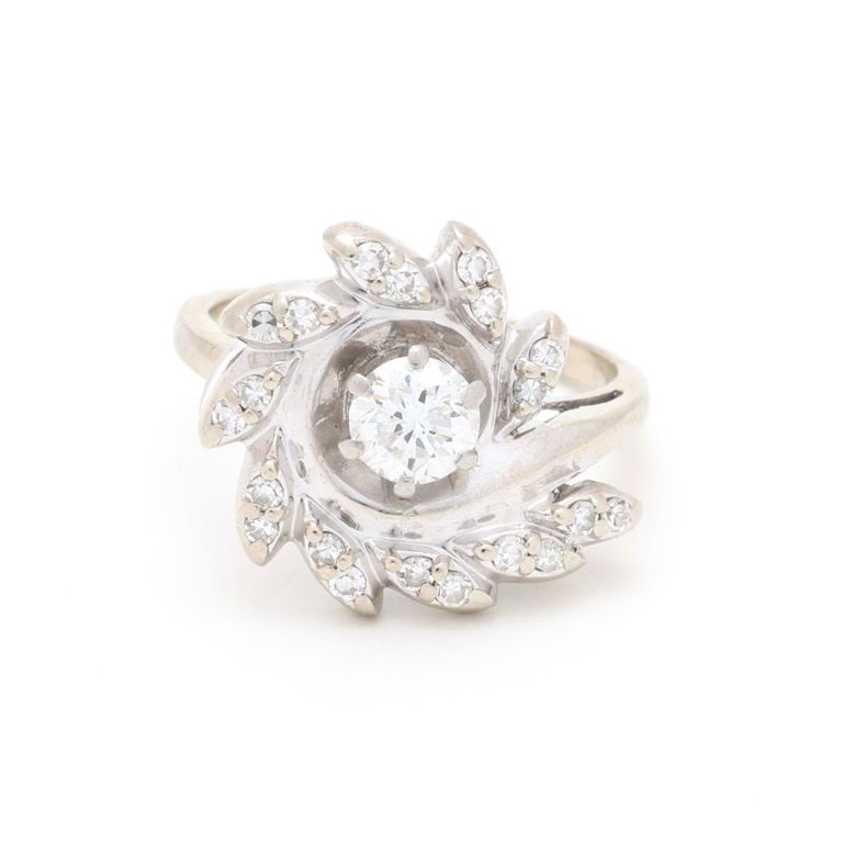 14k White Gold Diamond Swirl Ring