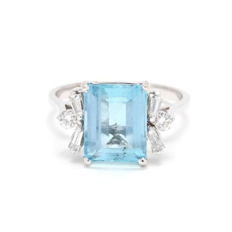14k White Gold Aquamarine and Diamond Ring