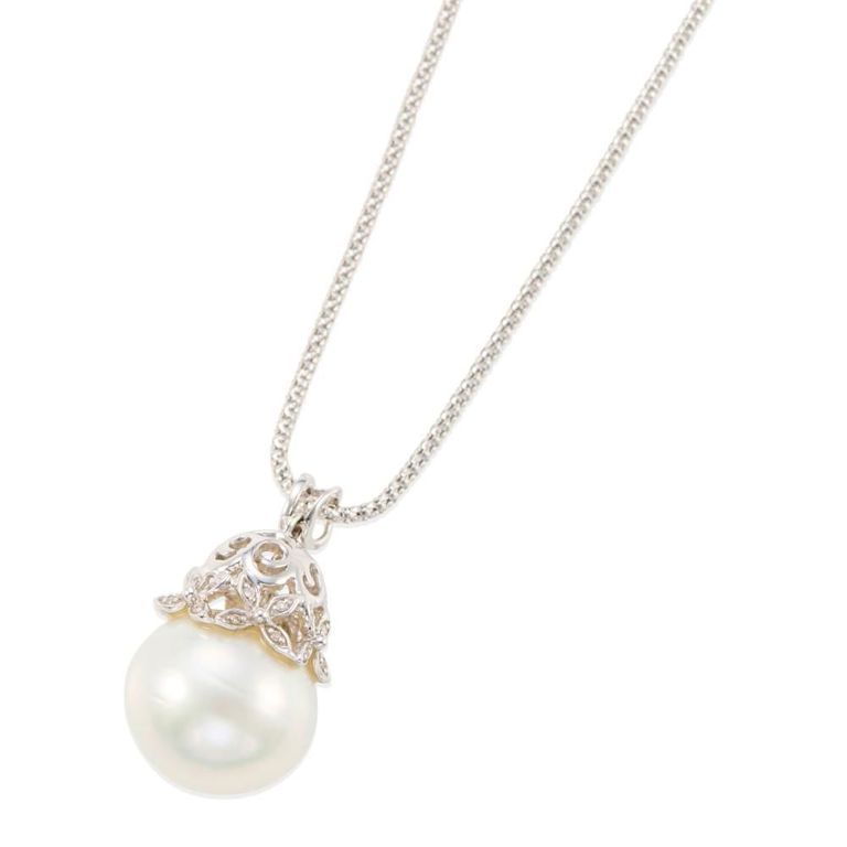 Cultured Pearl and Diamond Pendant Necklace