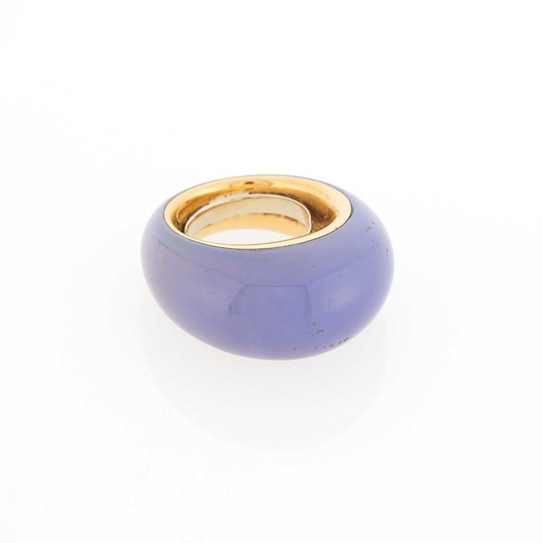 18k Gold Blue Chalcedony Band Ring