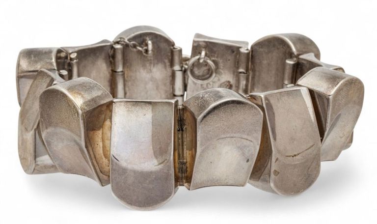Sterling Silver 12-Link Bracelet
