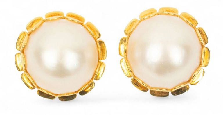 18k Yellow Gold Mabé Pearl Ear Clips