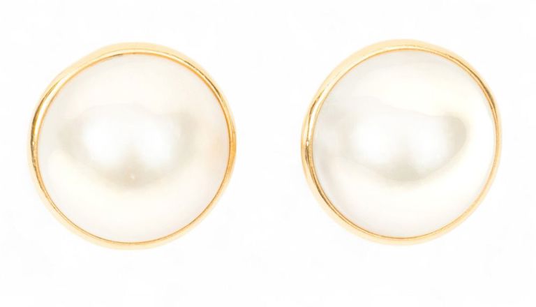 14k Yellow Gold Mabé Pearl Earrings