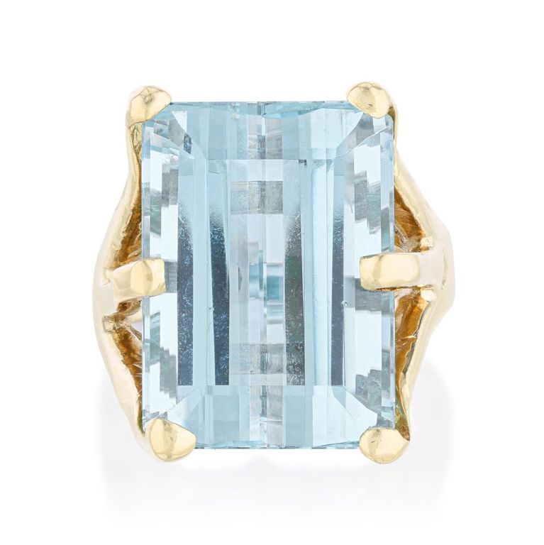 14k Yellow Gold Aquamarine Ring