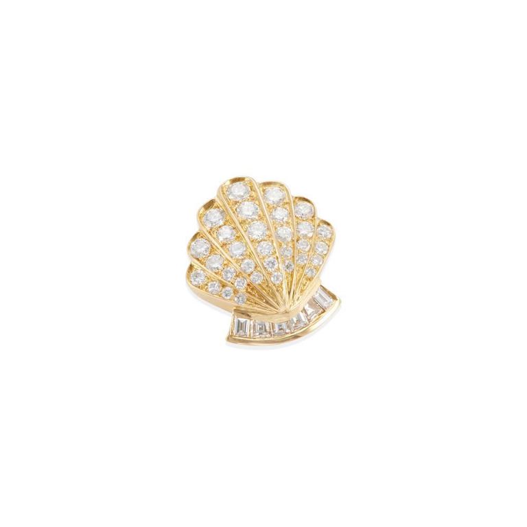 18k Gold Diamond Pendant