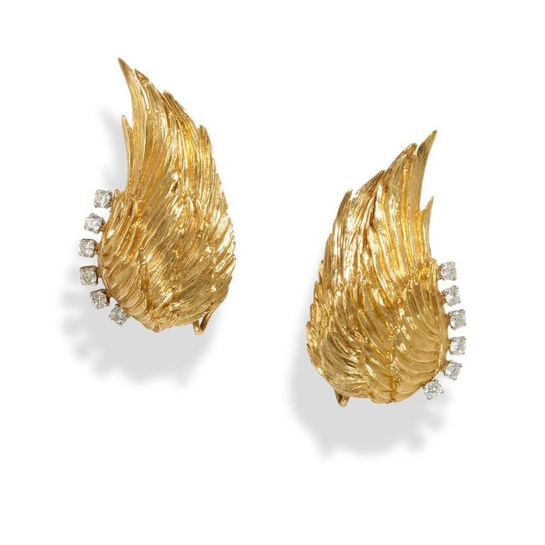 18k Gold Diamond Feather Earclips