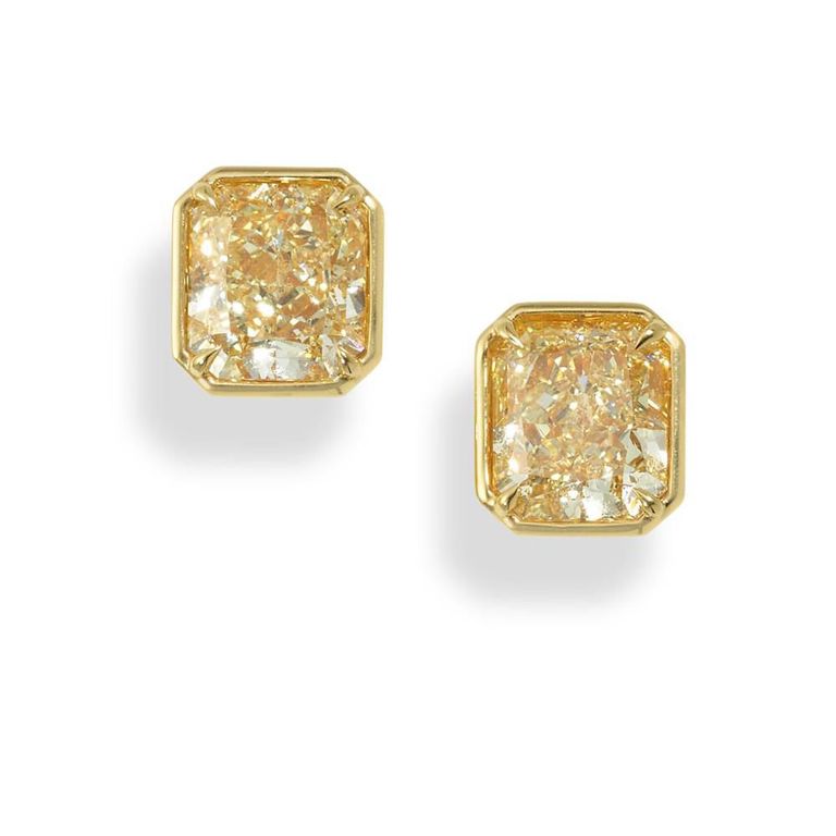 18k Gold Diamond Earrings