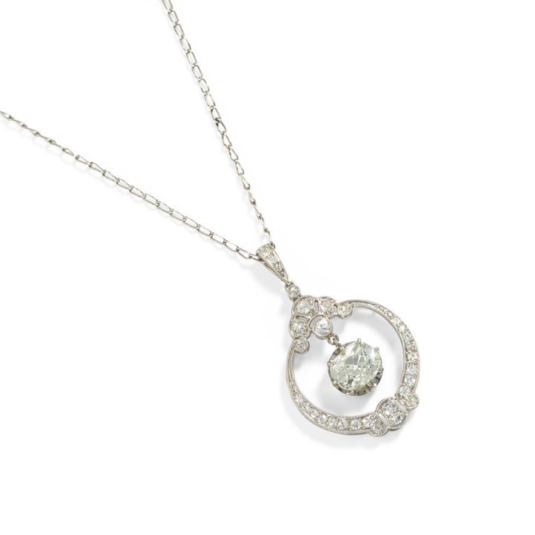 Platinum Diamond Pendant Necklace