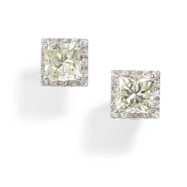 14k White Gold Diamond Earrings
