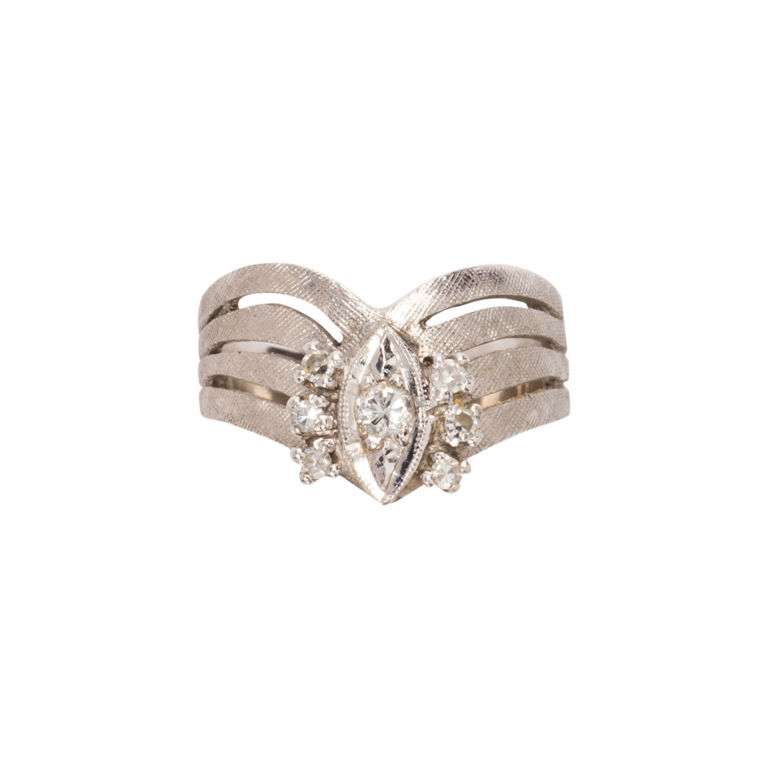 14k White Gold Diamond Ring