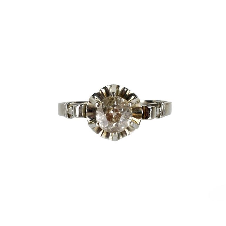18k White Gold Diamond Engagement Ring