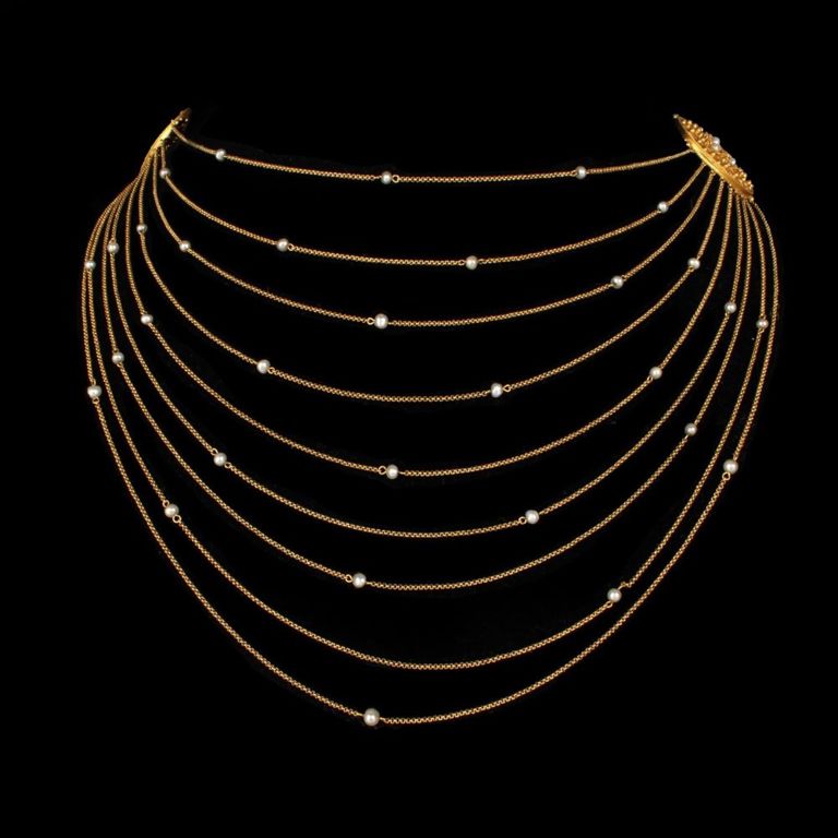 22k Yellow Gold Pearl Necklace