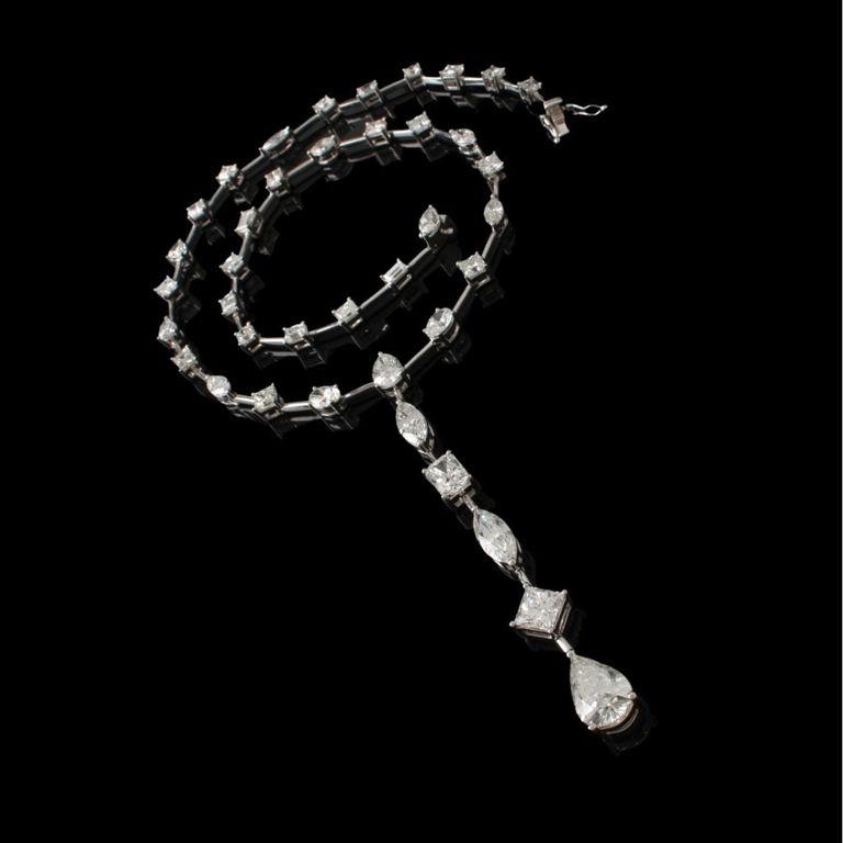 Platinum Diamond Pendant Necklace