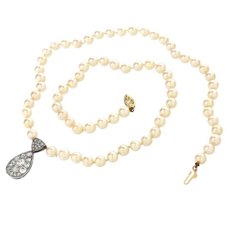 14k Gold Pearl and Diamond Pendant Necklace