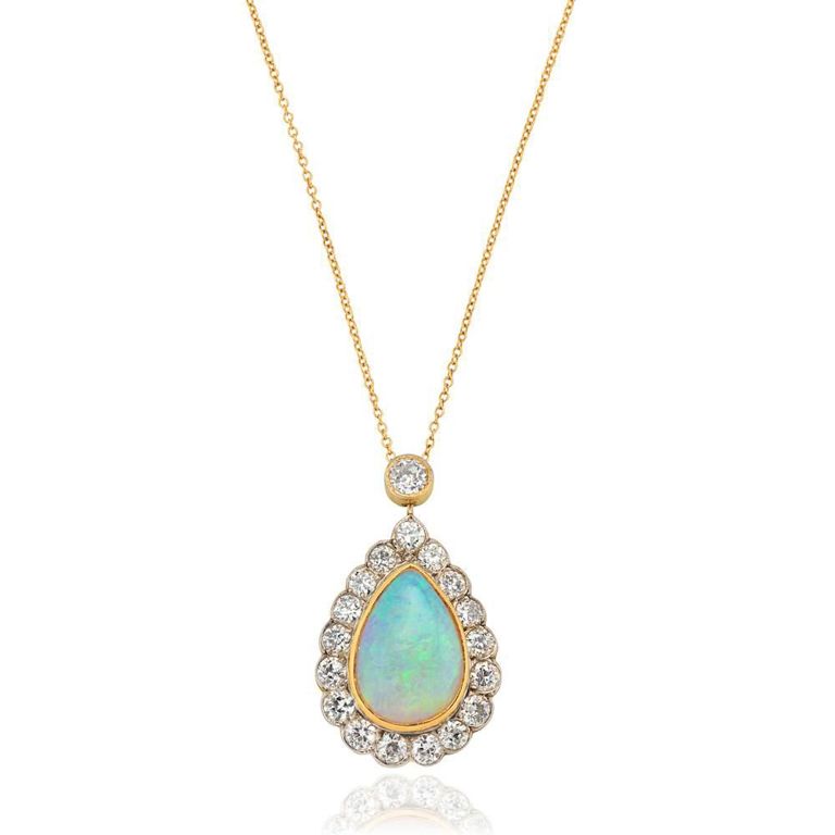 18k Gold Opal and Diamond Pendant Necklace
