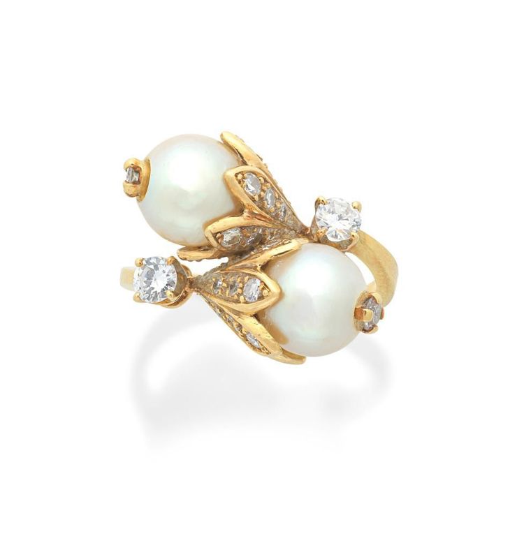 18k Gold Cultured Pearl and Diamond Ring