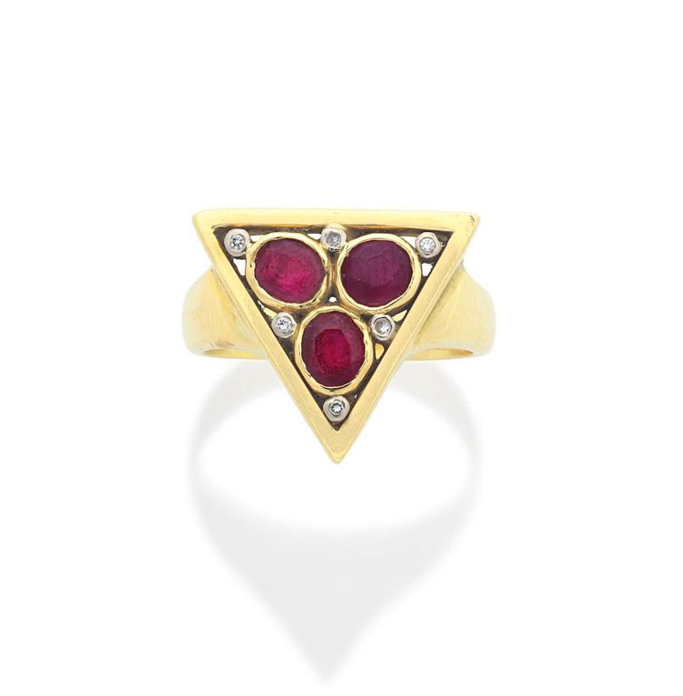 18k Gold Diamond and Ruby Ring