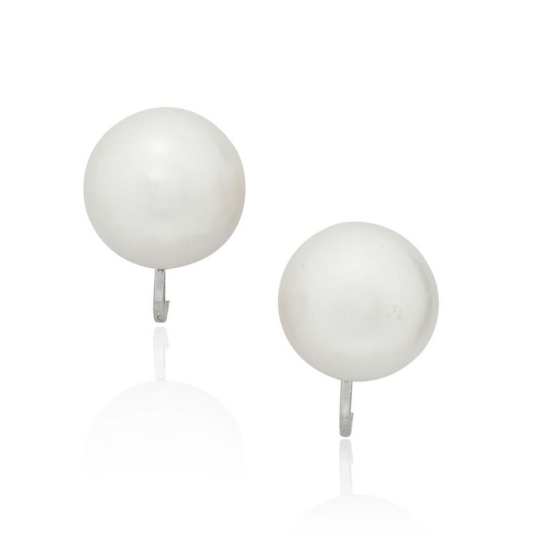 Cultured Pearl Earclips