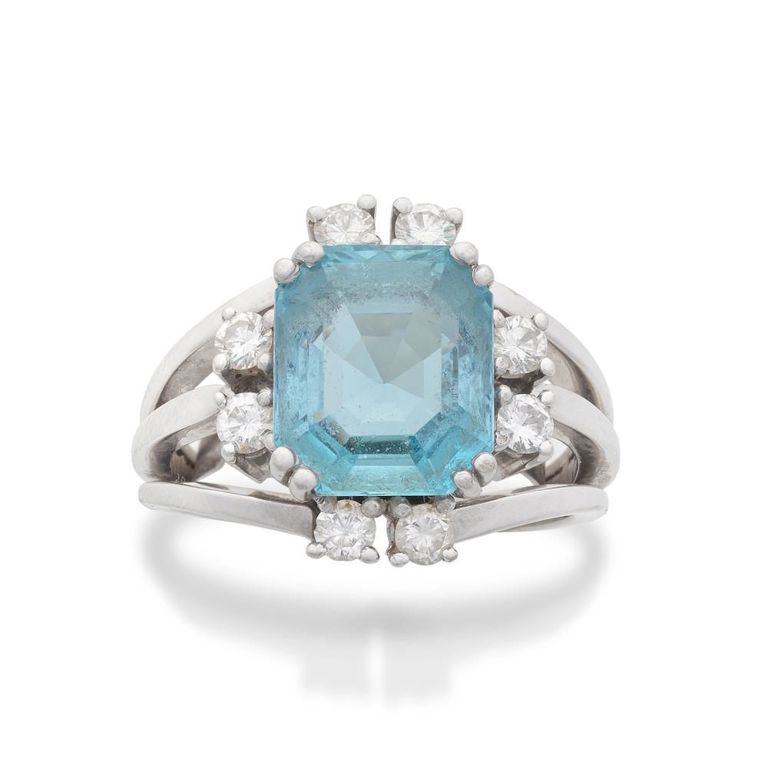 18k Gold Aquamarine and Diamond Ring