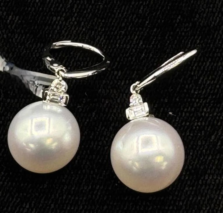 14k White Gold Pearl and Diamond Earrings