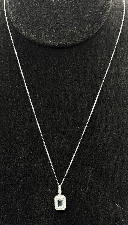 14k Gold Aquamarine and Diamond Pendant Necklace