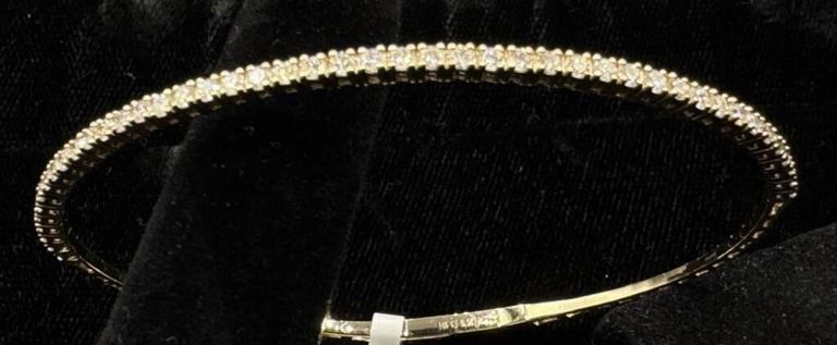 14k Yellow Gold Diamond Bangle Bracelet