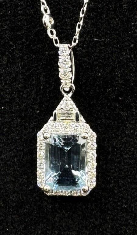 14k Gold Aquamarine and Diamond Pendant Necklace