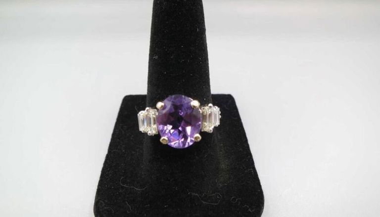 18k White Gold Amethyst and Diamond Ring