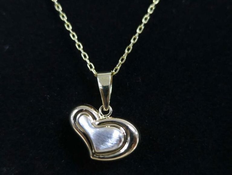18k Yellow Gold Heart Pendant Necklace