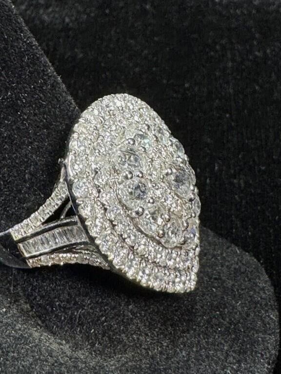 14k White Gold Diamond Ring