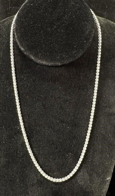 18k White Gold Diamond Necklace