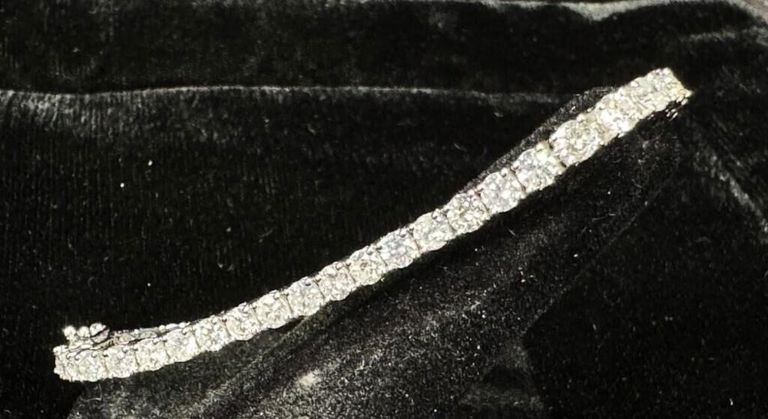 14k White Gold Diamond Tennis Bracelet