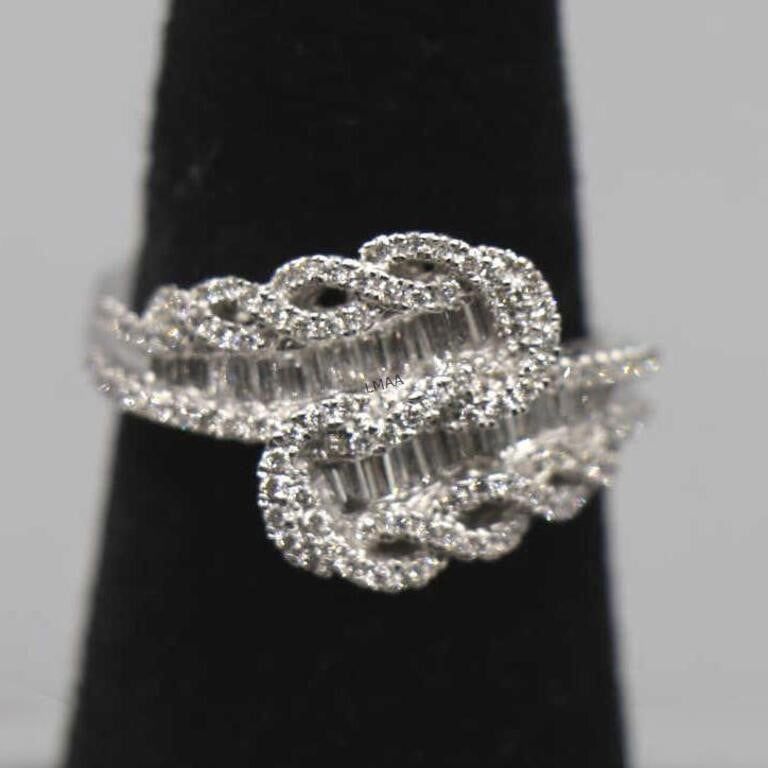 18k White Gold Diamond Ring