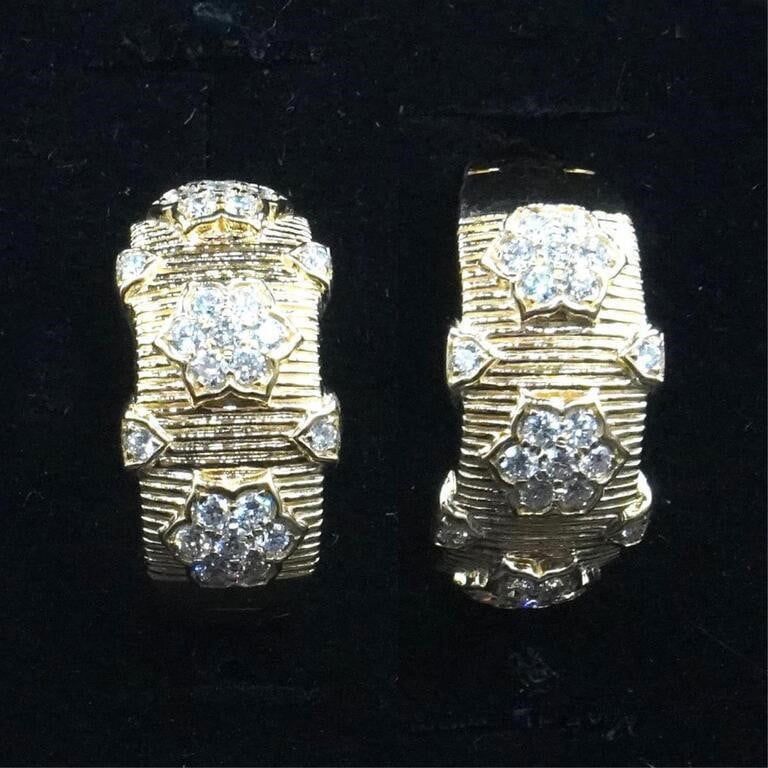 18k Yellow Gold Diamond Earrings