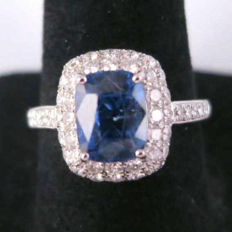 900 Platinum Sapphire and Diamond Ring