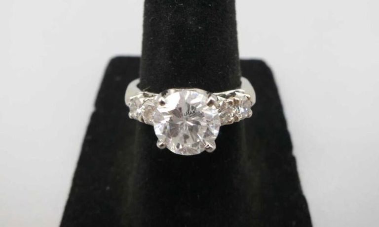 Platinum Diamond Ring