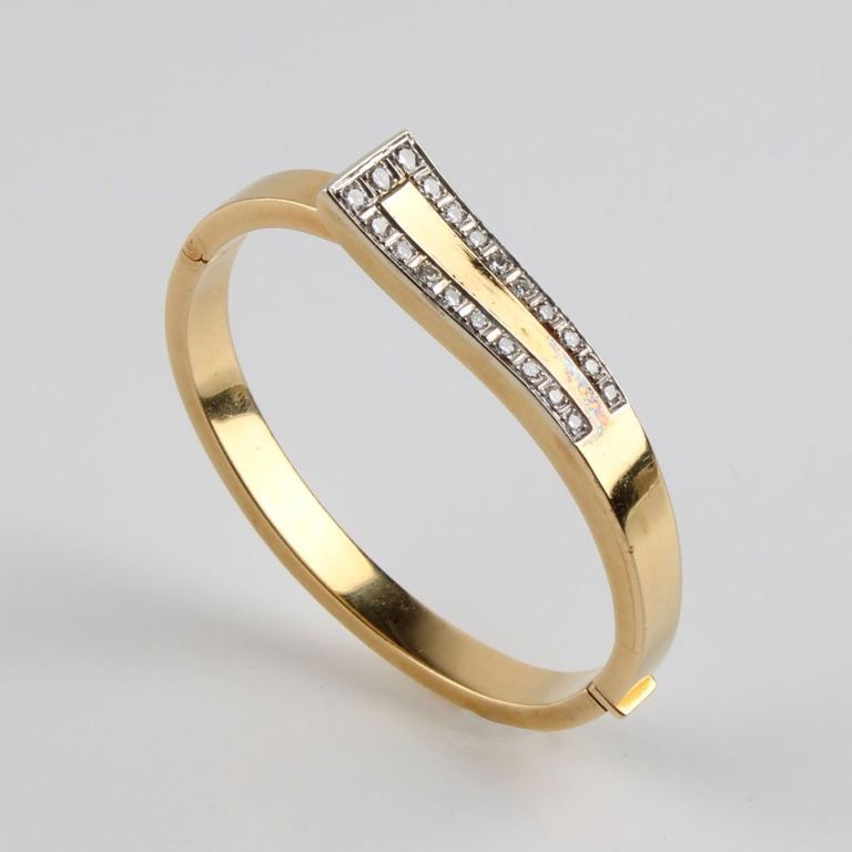 18k Yellow Gold Diamond Cuff Bracelet