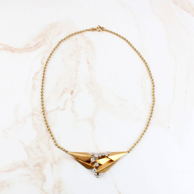 18k Yellow Gold Diamond Pendant Necklace