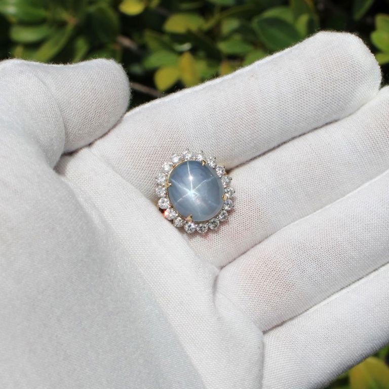 18k White Gold Star Sapphire and Diamond Ring
