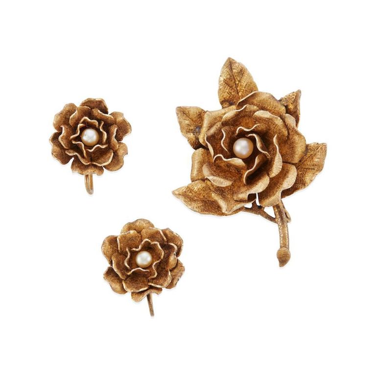 Set of Gold and Cultured Pearl Jewelry