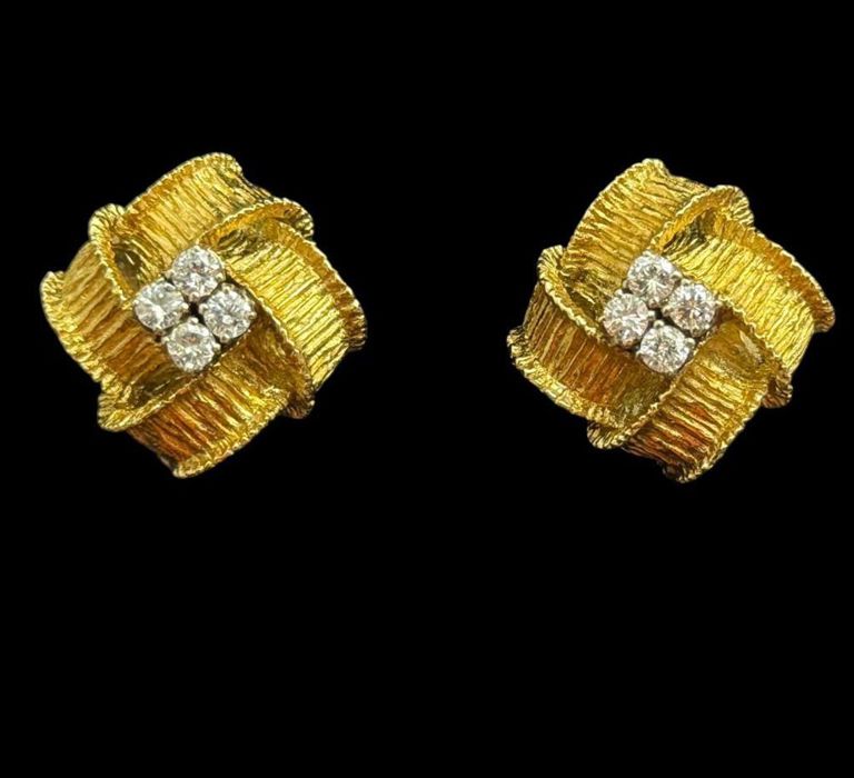 18k Gold Diamond Earrings