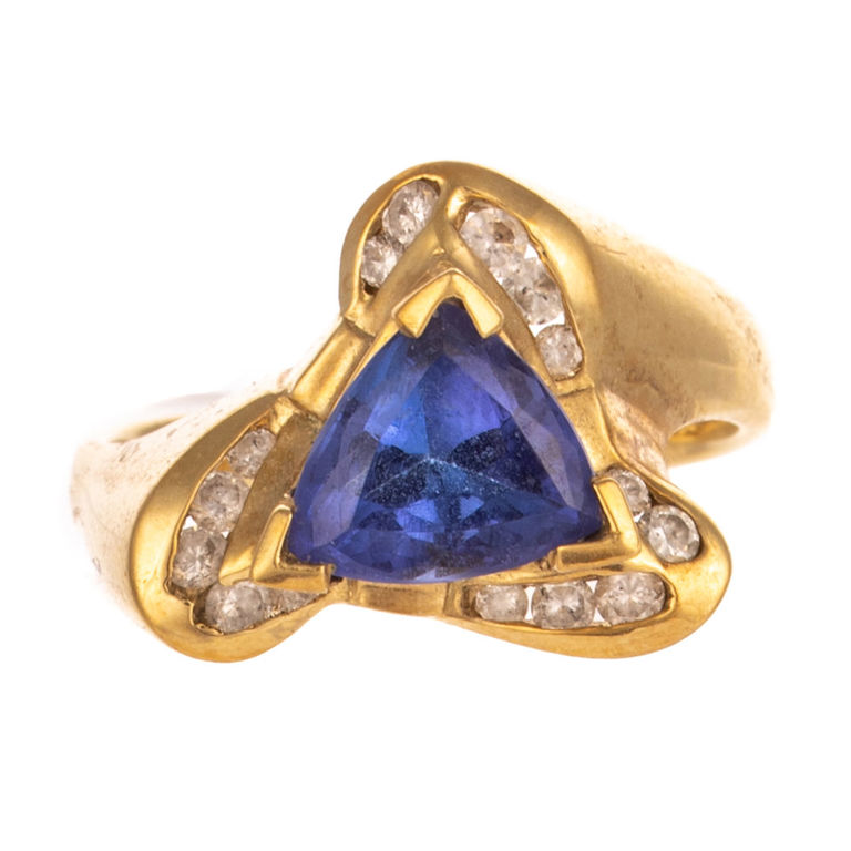 18k Yellow Gold Tanzanite and Diamond Ring
