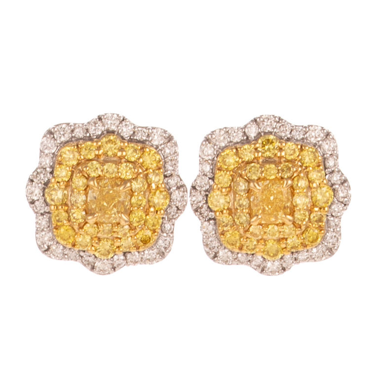 18k White Gold Diamond Flower Stud Earrings