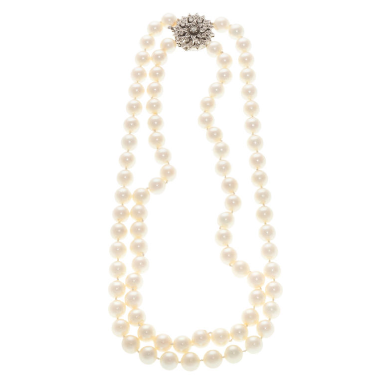 Pearl Necklace With 14k White Gold Diamond Clasp