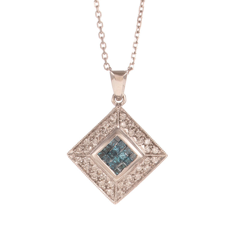 14k White Gold Diamond Pendant Necklace