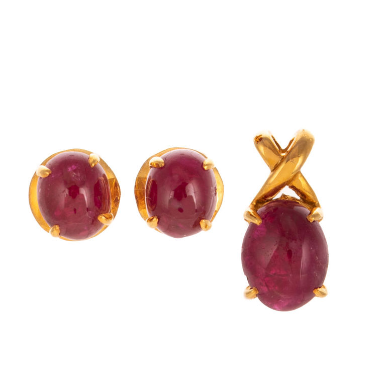 18k Yellow Gold Ruby Jewelry Set