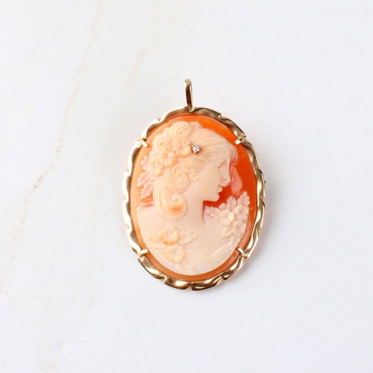 14k Yellow Gold Diamond Shell Cameo Pendant/Brooch