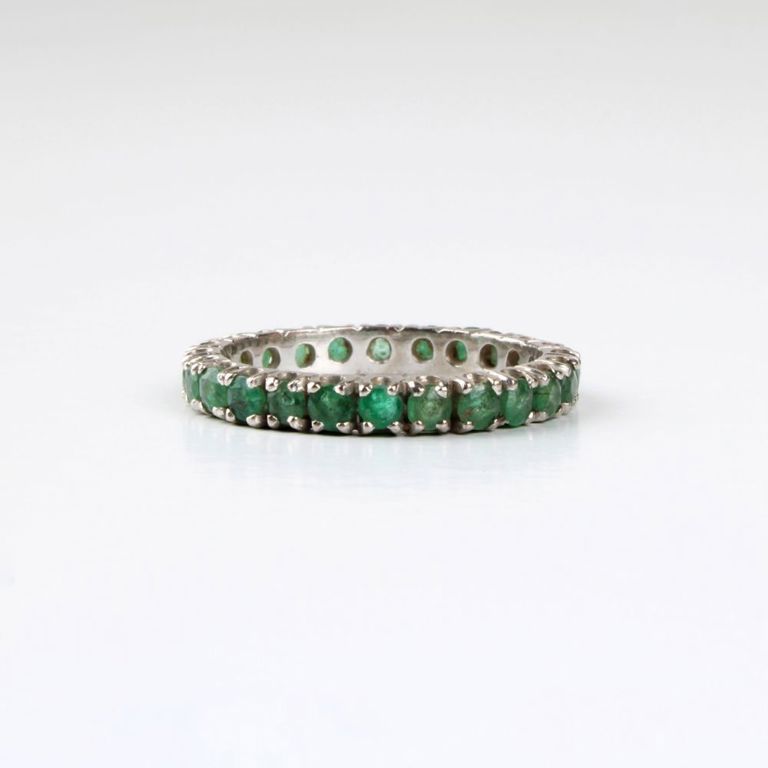 14k White Gold Emerald Band Ring