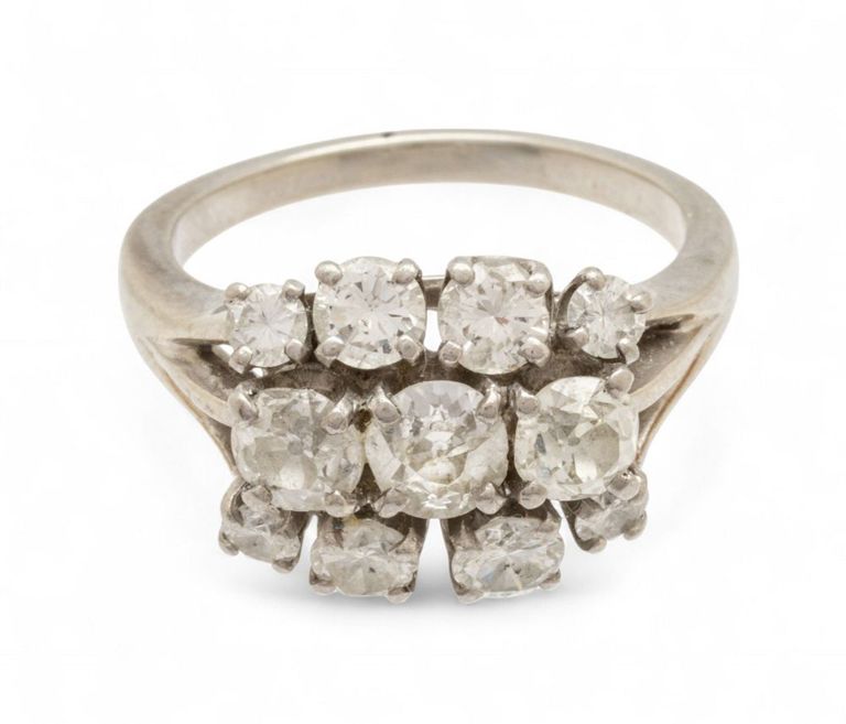 14k White Gold Diamond Cluster Ring