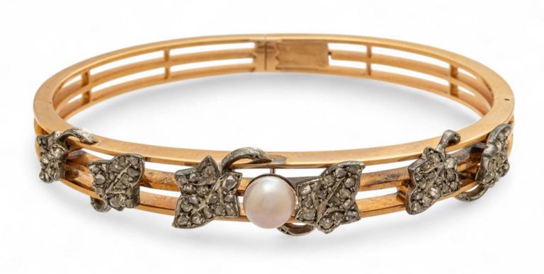 18k Gold Diamond and Pearl Bracelet